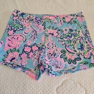 Women's Lilly Pulitzer shorts size 8 EUC